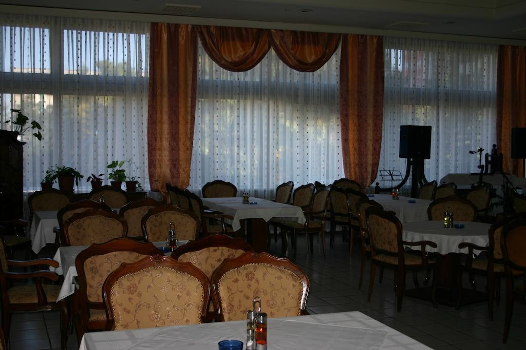 Hotel Bulgaria Dobrich Exteriör bild