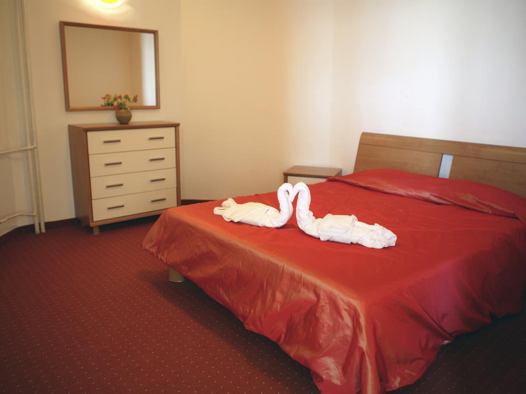 Hotel Bulgaria Dobrich Rum bild